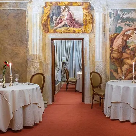 Hotel Barbarich Venice 4*