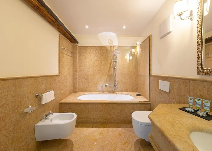 فندق Barbarich 4*